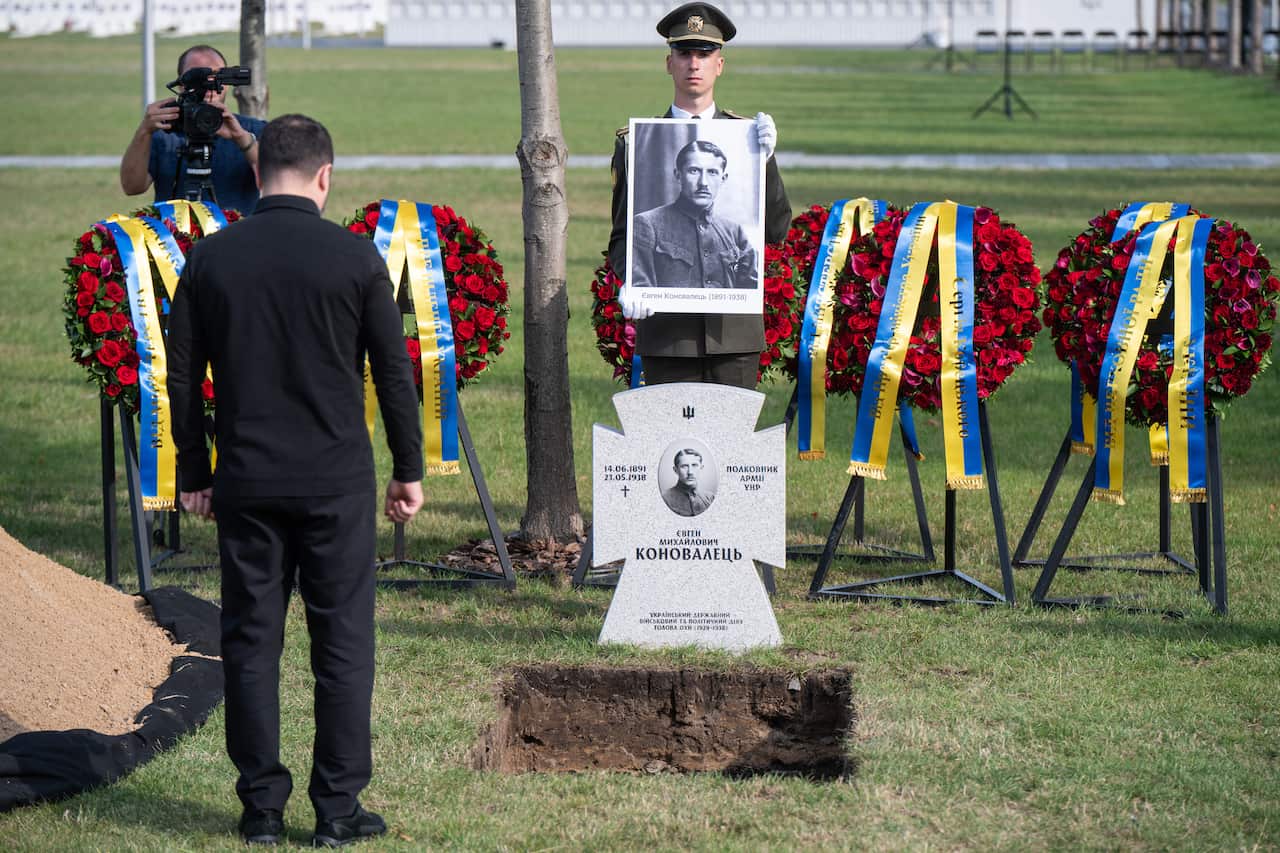Remains of OUN leader Yevhen Konovalets reburied at National Military Memorial Cemetery