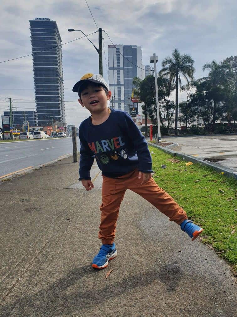 Rachelle Becina and kid.jpg