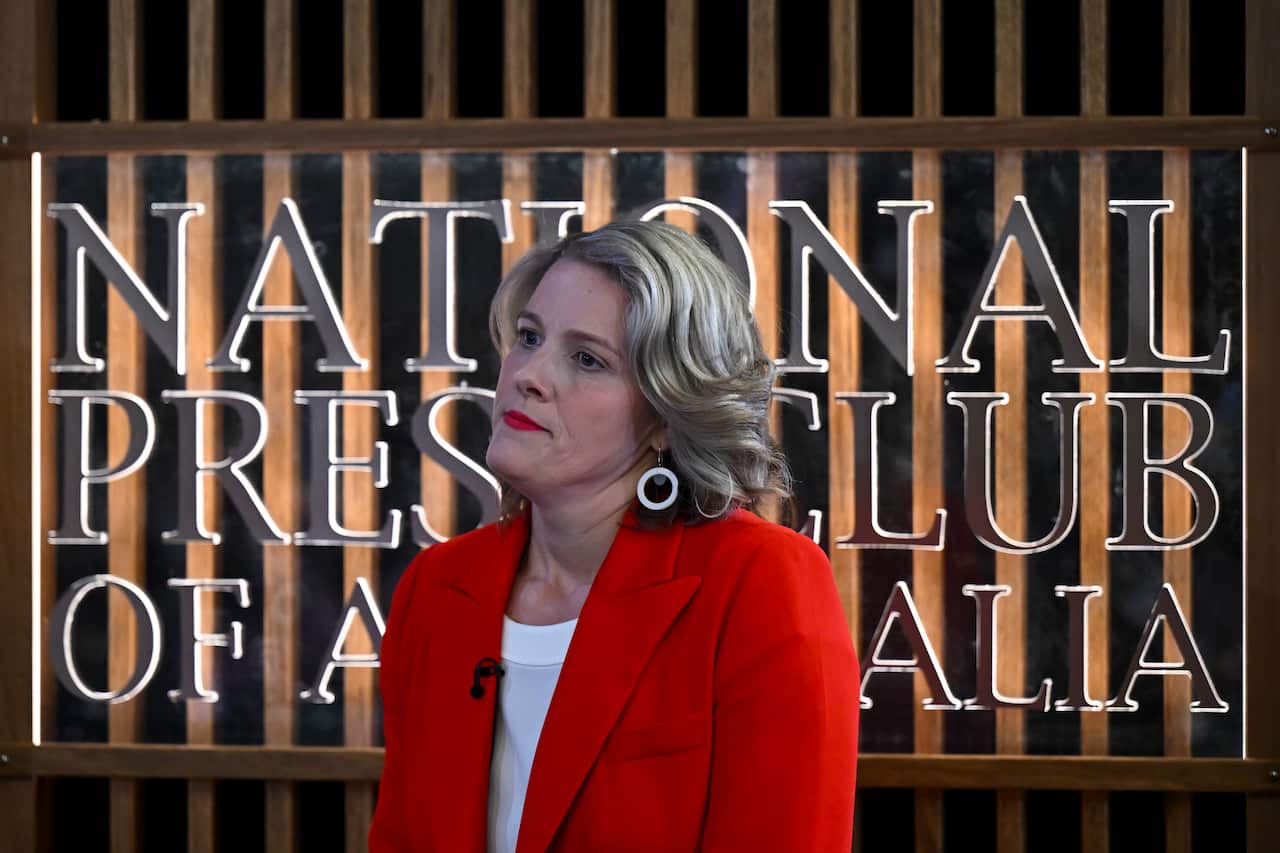 CLARE O'NEIL PRESS CLUB