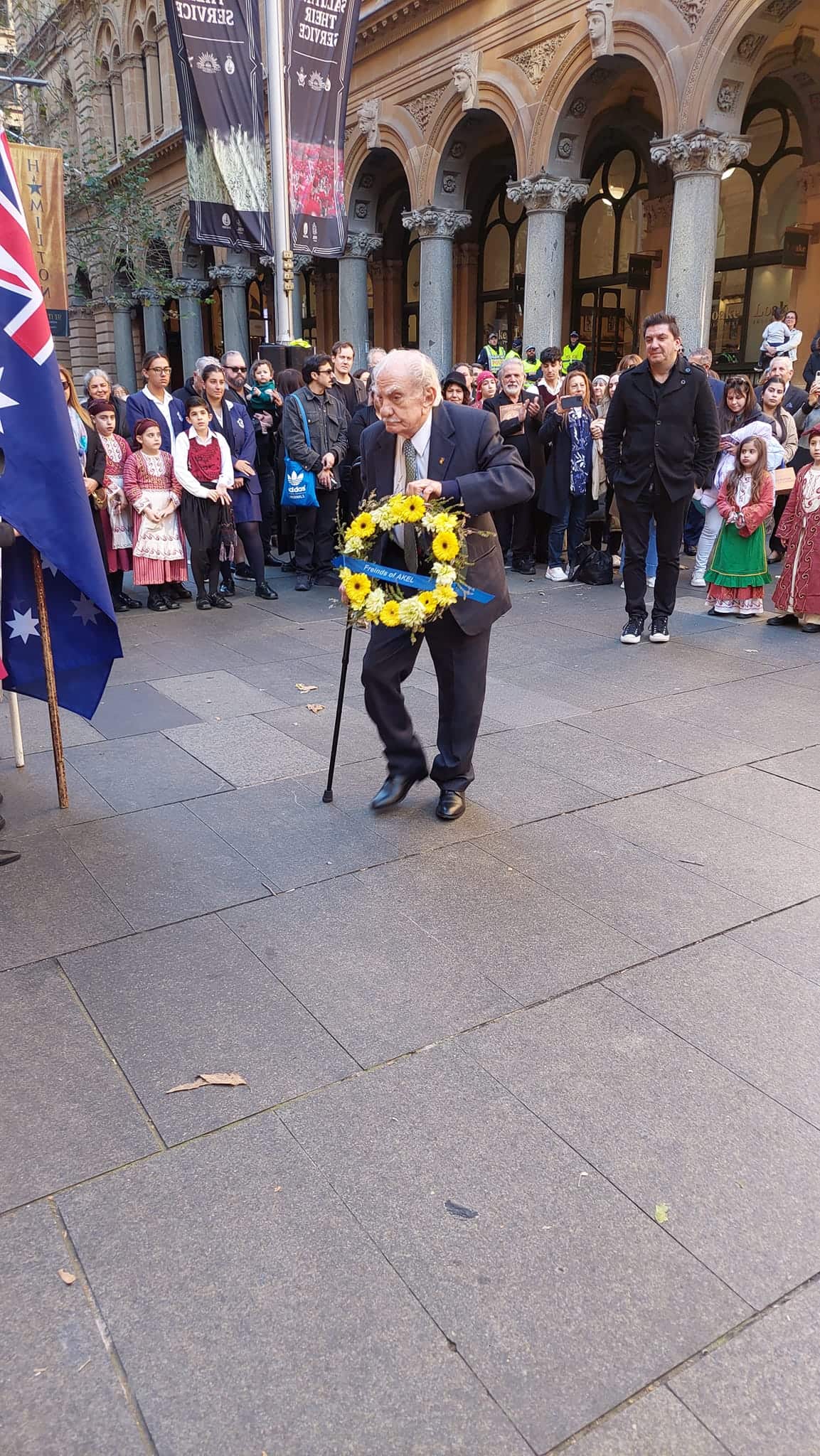 ΣΕΚΑ ΝΝΟ Κυριακή 28--7-2024 Martin Place Ευριπίδης Μουξούρης.jpg