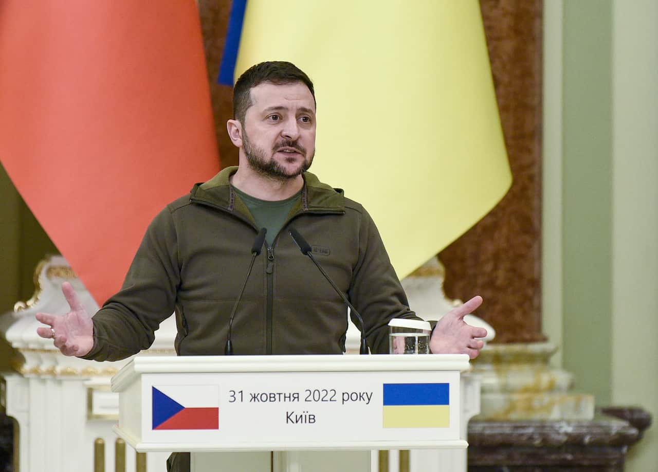 Ukrainian President and Czech PM meet press in Kyiv