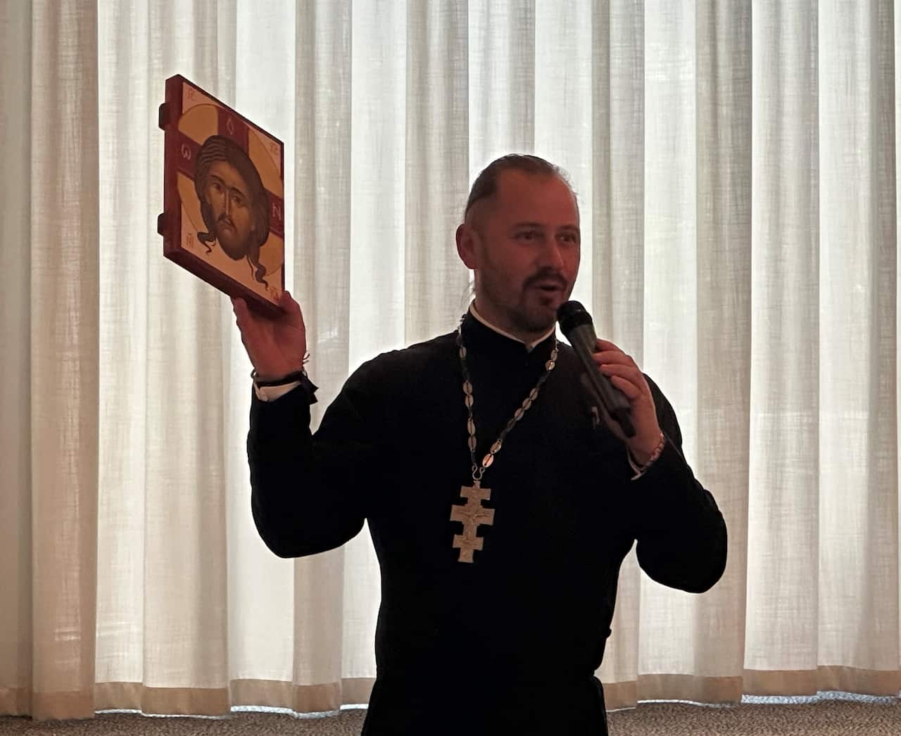 Fr Andriy Mykytiuk.  Patriarchal Lunch with His Beatitude Sviatoslav, a fundraiser supporting the Patriarchal Foundation “Mudra Sprava.”.jpg