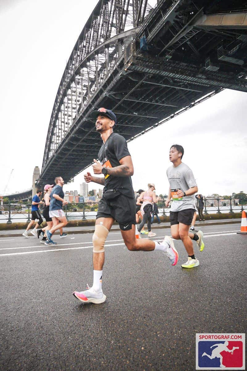 Eliston Carceres kompete iha half marathon