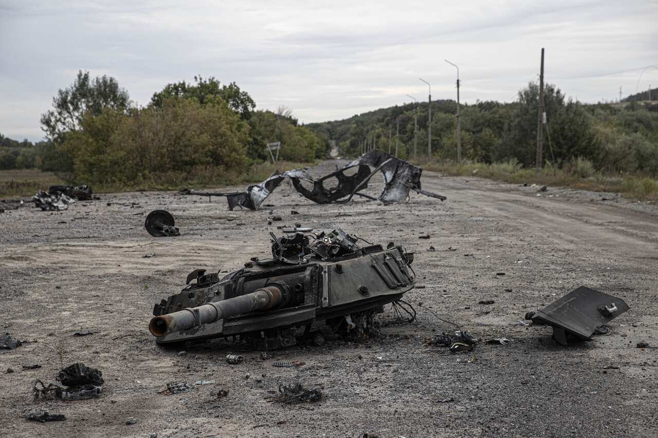 Ukrainian army takes control of town in southeast