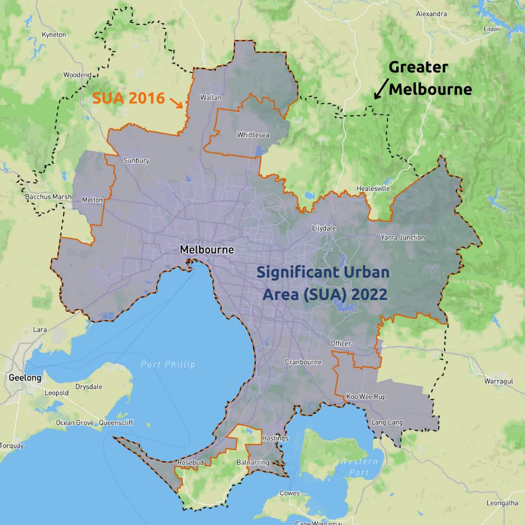 A map of Melbourne showing its former and current Significant Urban Area and its greater urban area.