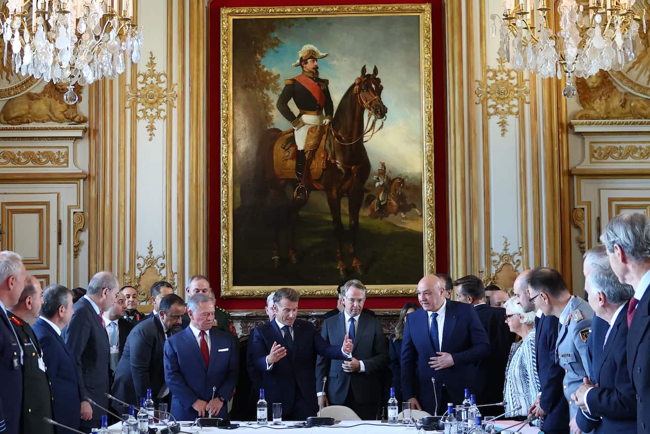 Leaders Of Jordan, Lebanon, France Meet In Paris To Discuss Lebanese Army Support