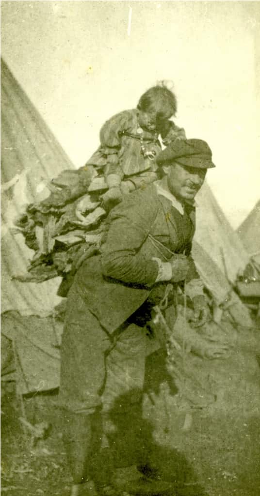 Διαμάμντης Παναγιώτης treloar 1922 circa Greece AXN0082 How the refugees.jpg