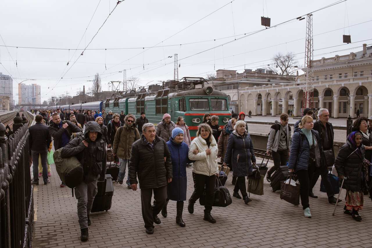 Ukrainians arrive at the Odesa railway station