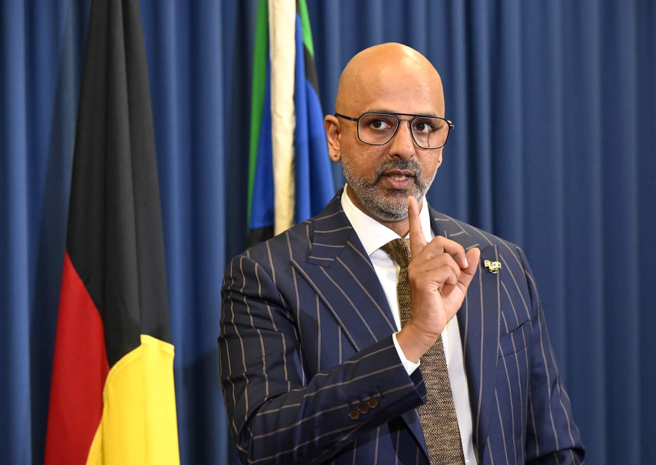 JASON CLARE RACISM@UNI REPORT