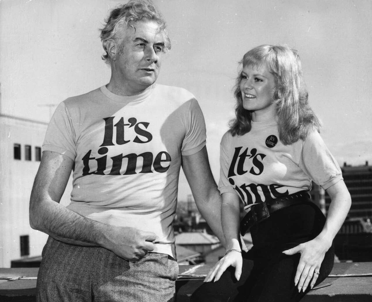 Gough Whitlam in a t-shirt with the words 'It's time'.