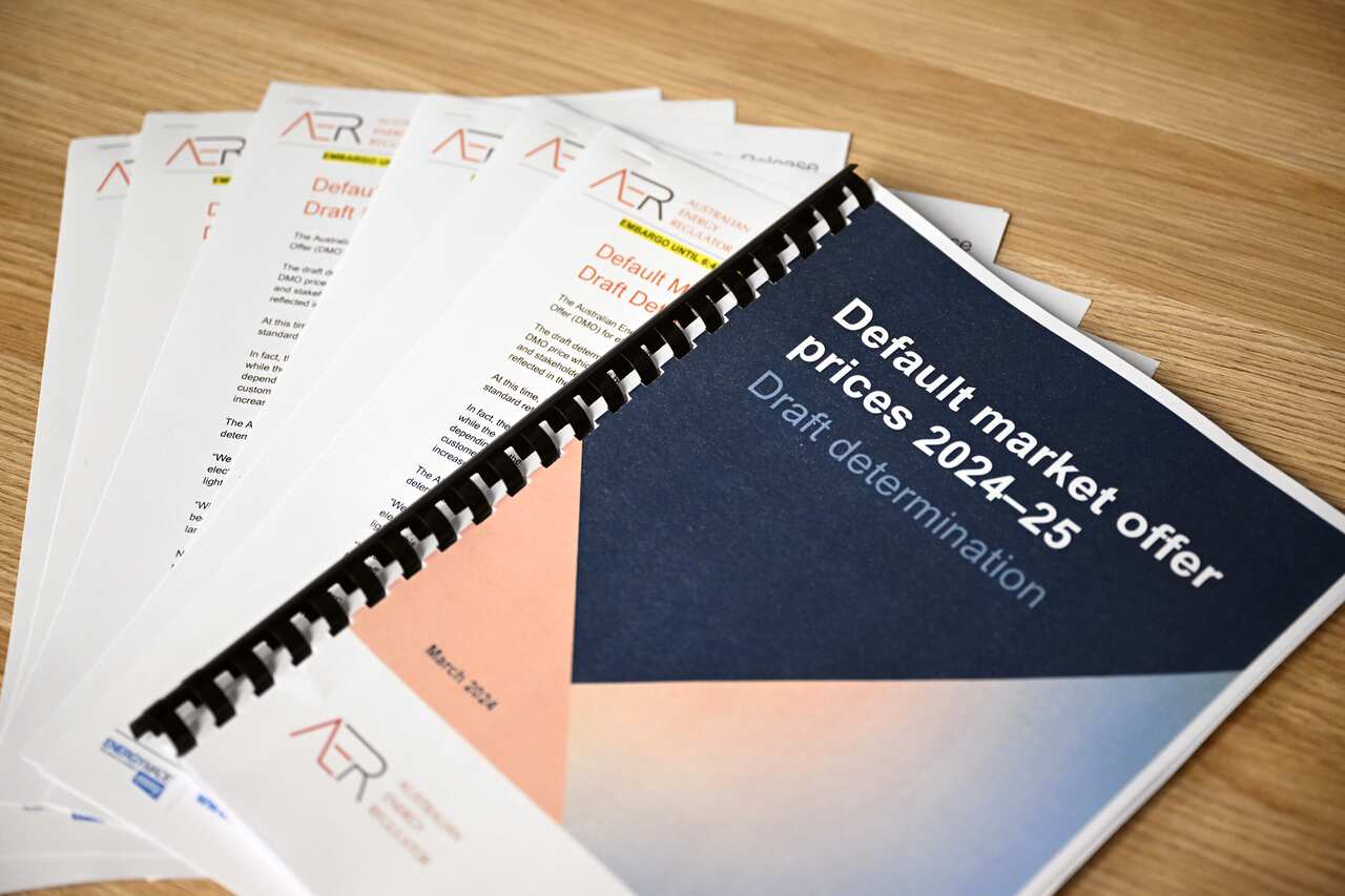 AER CLARE SAVAGE PRESSER