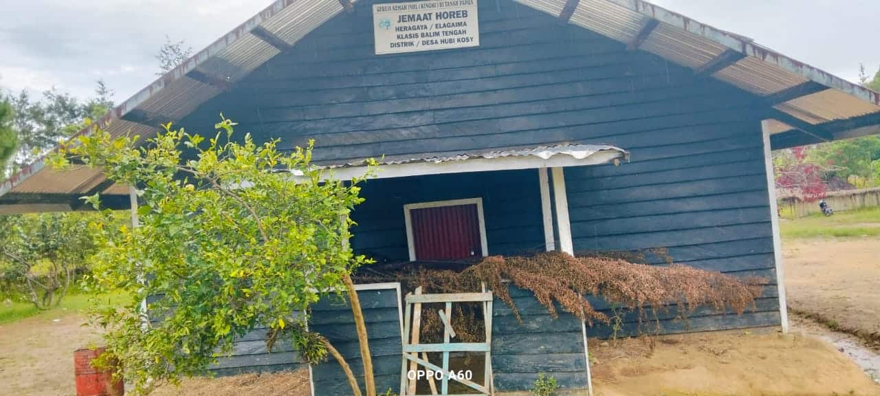 A displacement site for Nduga residents in Hubikosi District, Jayawijaya regency. On 1 March 2026, local residents barricaded this church and asked the displaced families to leave.