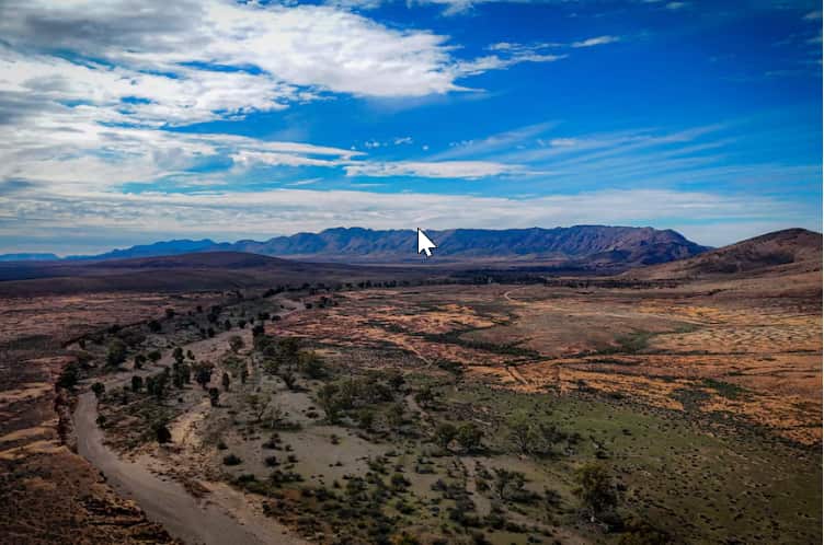 The Flinders Ranges are South Australia's largest mountain range, stretching over 430km north of Adelaide..png