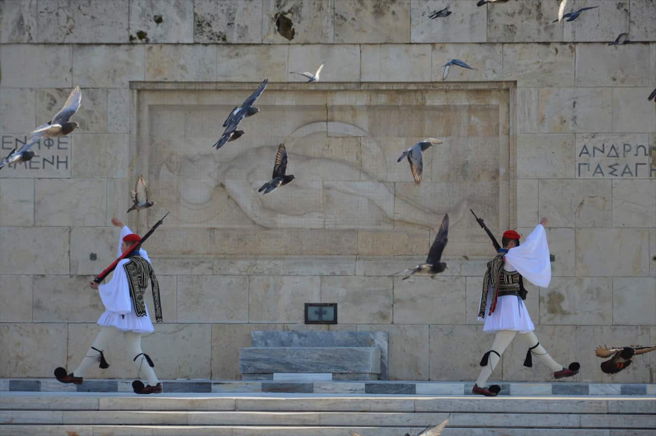 Εύζωνες 6.jpeg