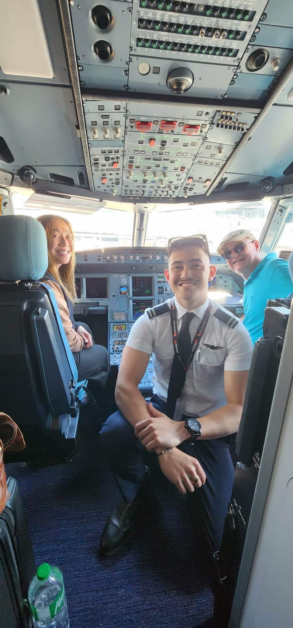 Daniel McKelvie's Inaugural flight Manila-Perth.jpg