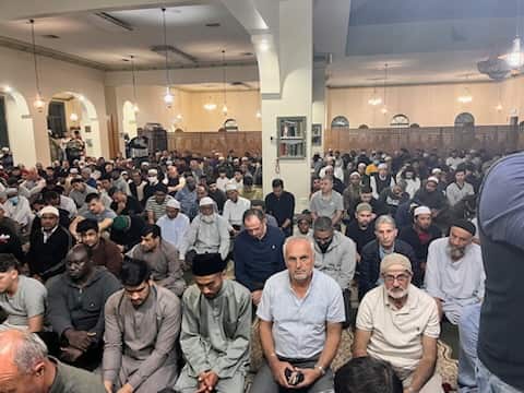 Ramazan u dzamiji Noble Park.jpg