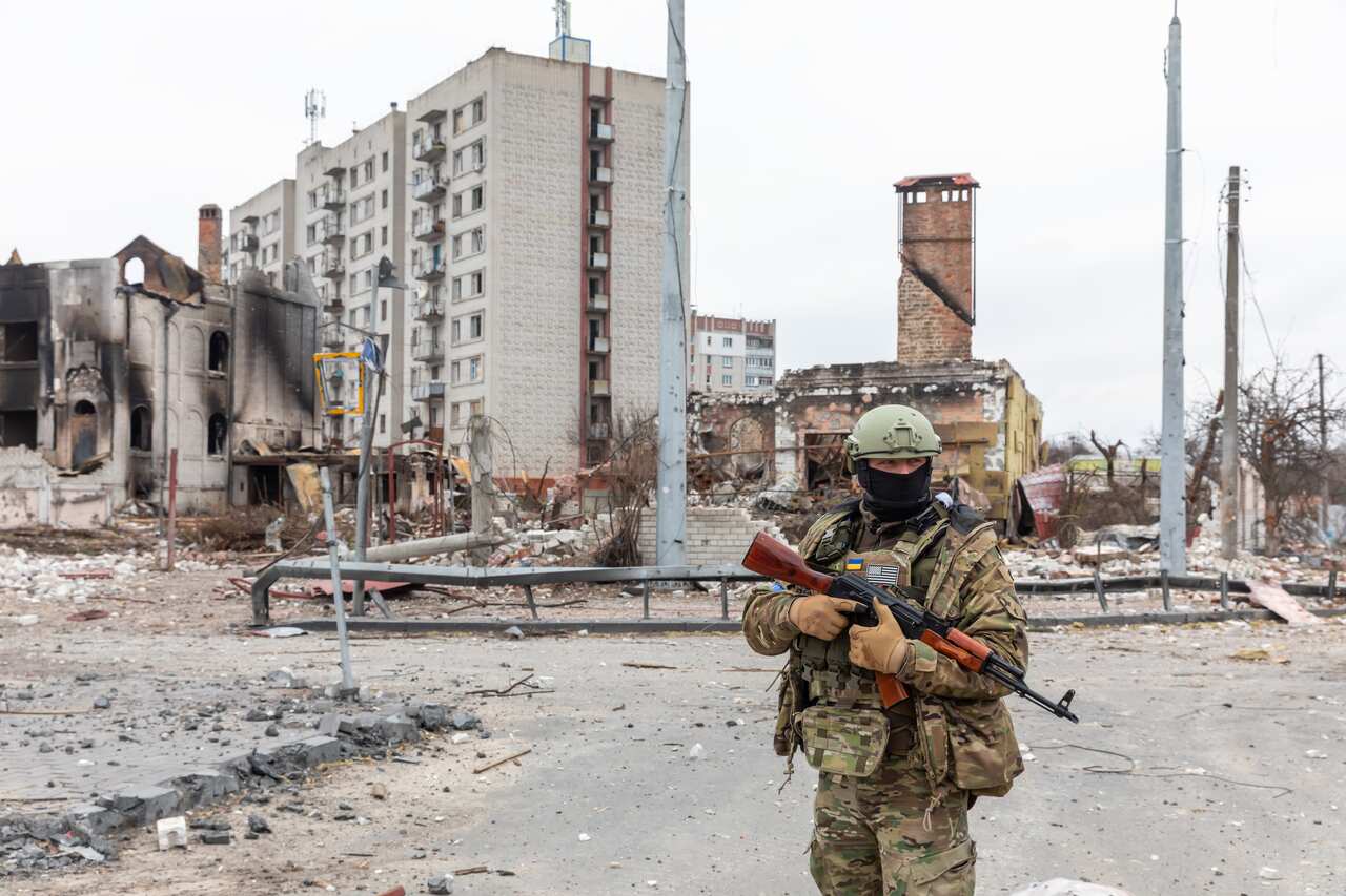 Ukrainian military patrolling the city of Chernihiv.
