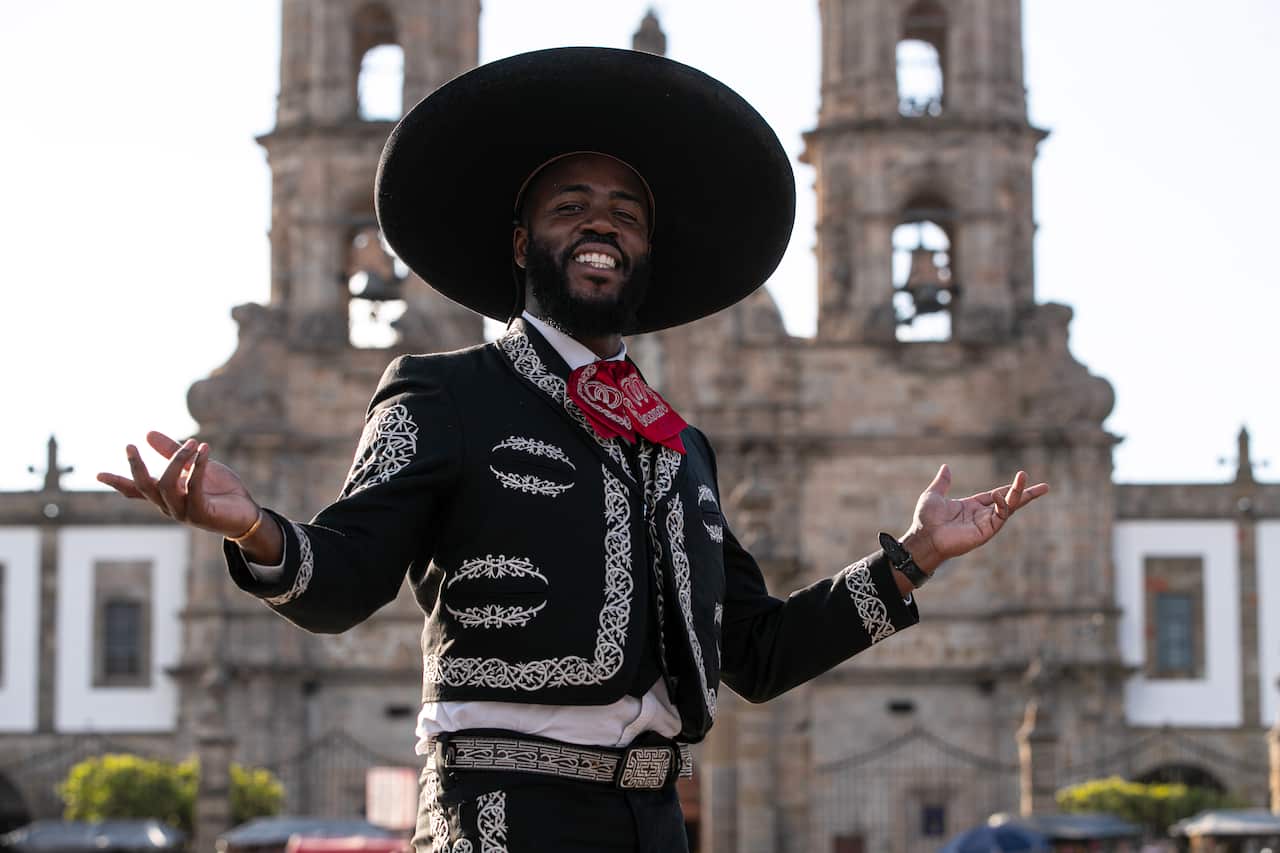 A League Of Their Own: Mexican Road Trip