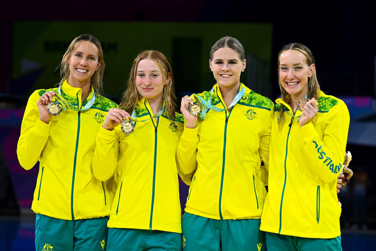 COM22 SWIMMING FINALS