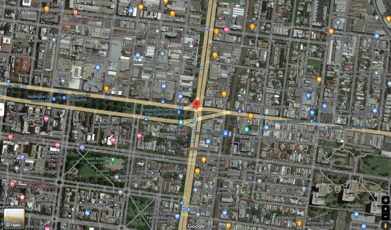 Hoddle Steet 和 Victoria Parade.jpg