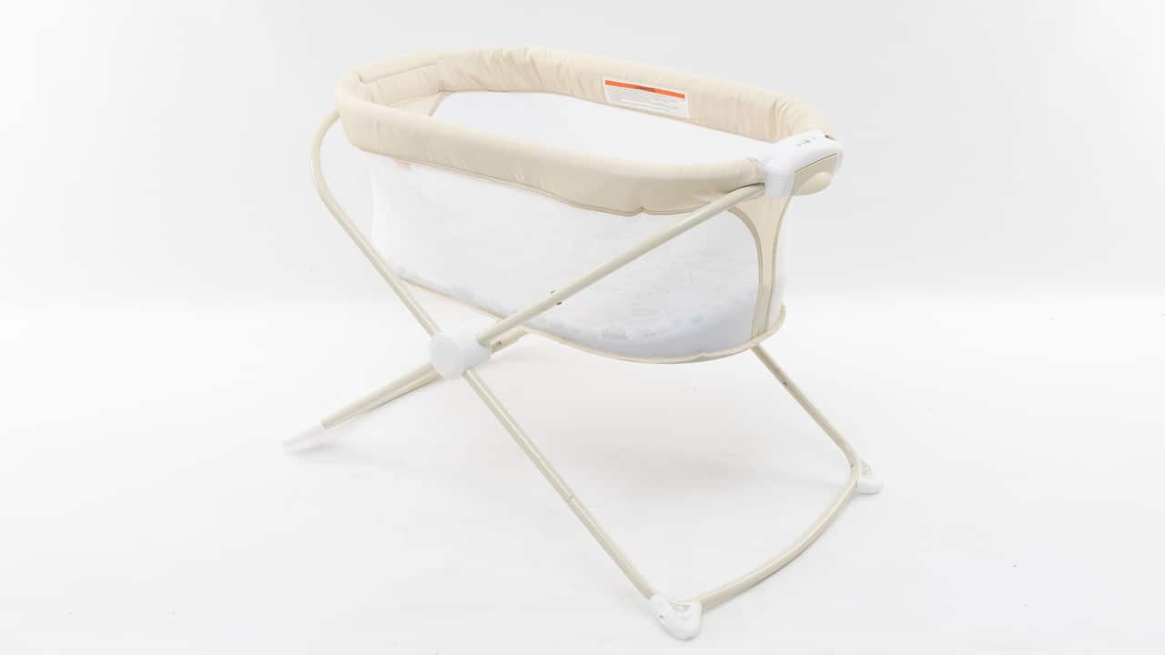 fisher-price-soothing-view-bassinet_1.jpg