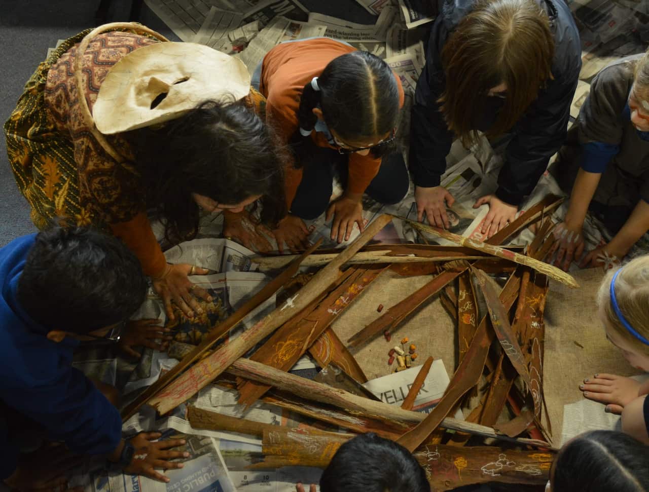 Incursion Arte Rupestre Berwick Primary School 2022.jpeg