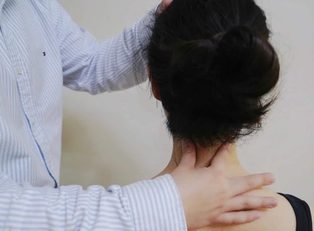 脊医尹医生 (4).png