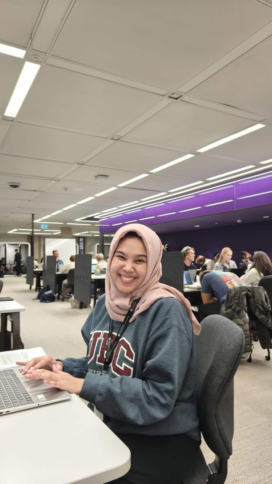 Lathifah Hanum at Uni