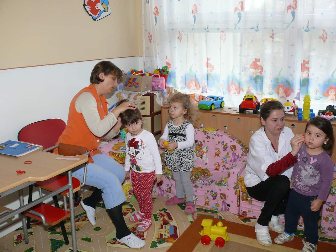 kindergarten-g07cd7c0e4_1920.jpg