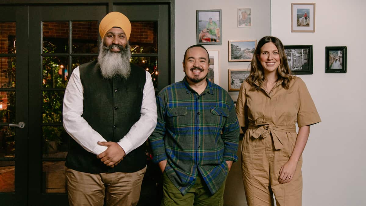 Sammy Jakubiak (right) with Adam Liaw (centre) on The Cook Up.