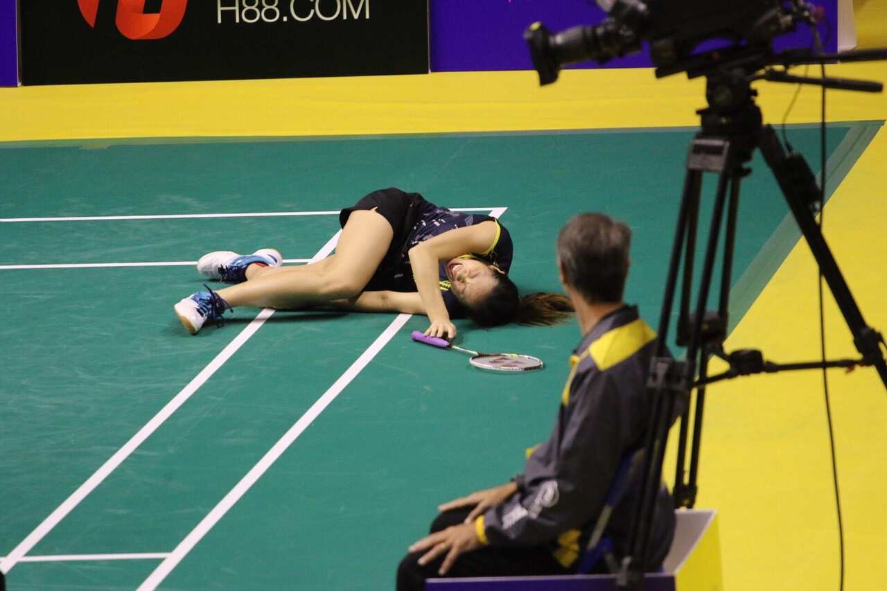 Poon Lok Yan injured her knee Macau Open 2015
