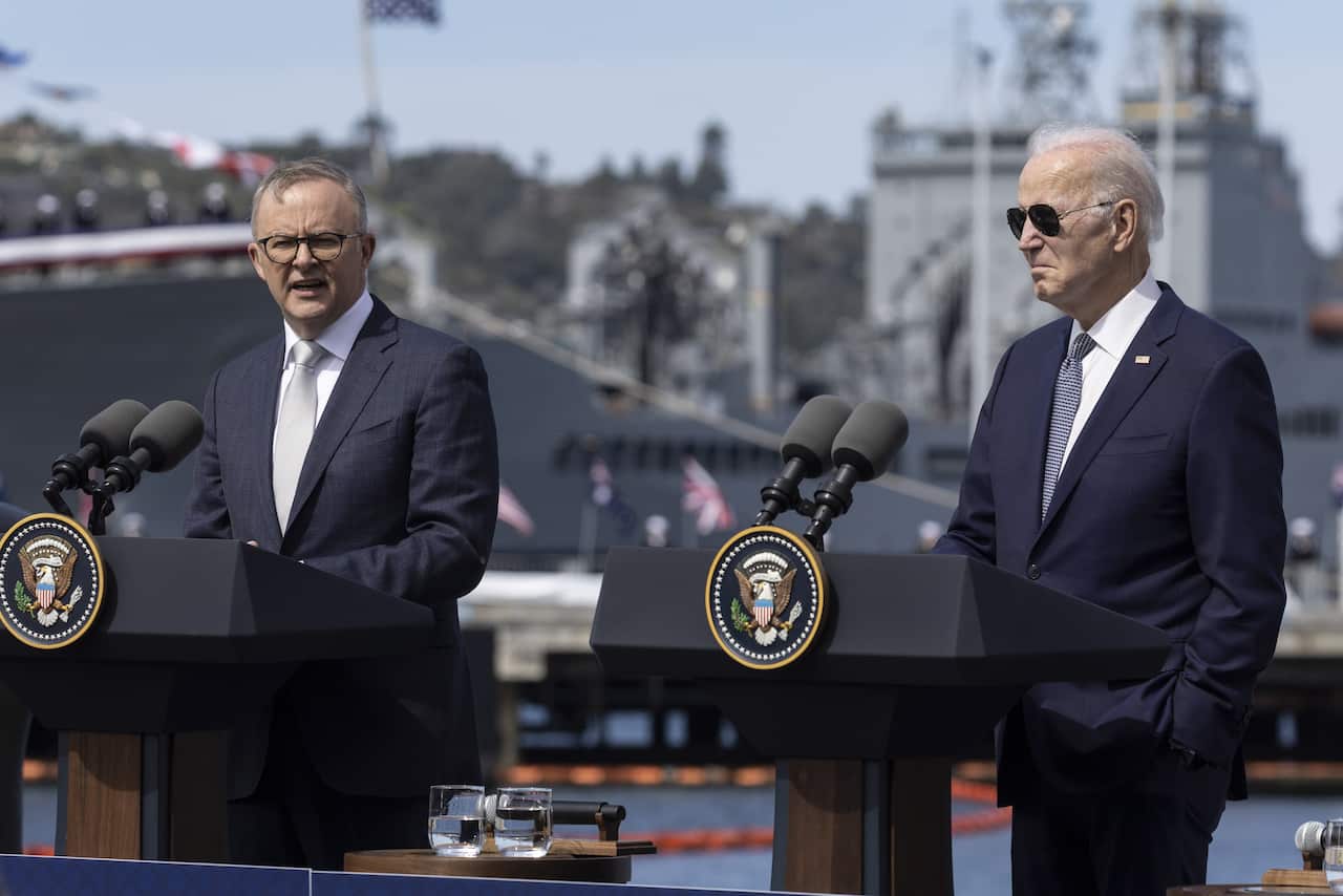 Australia's leader Anthony Albanese (L) and US President Joe Biden