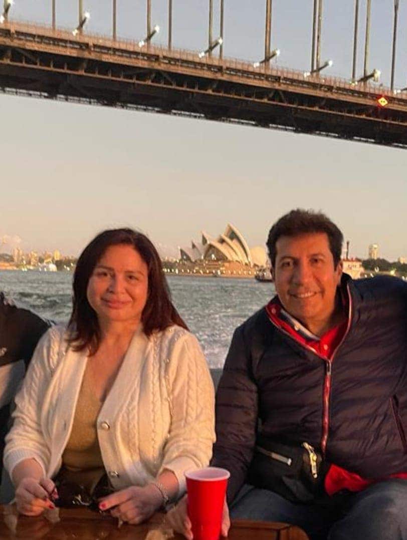 Sam with ministers and Governor rep.jpg