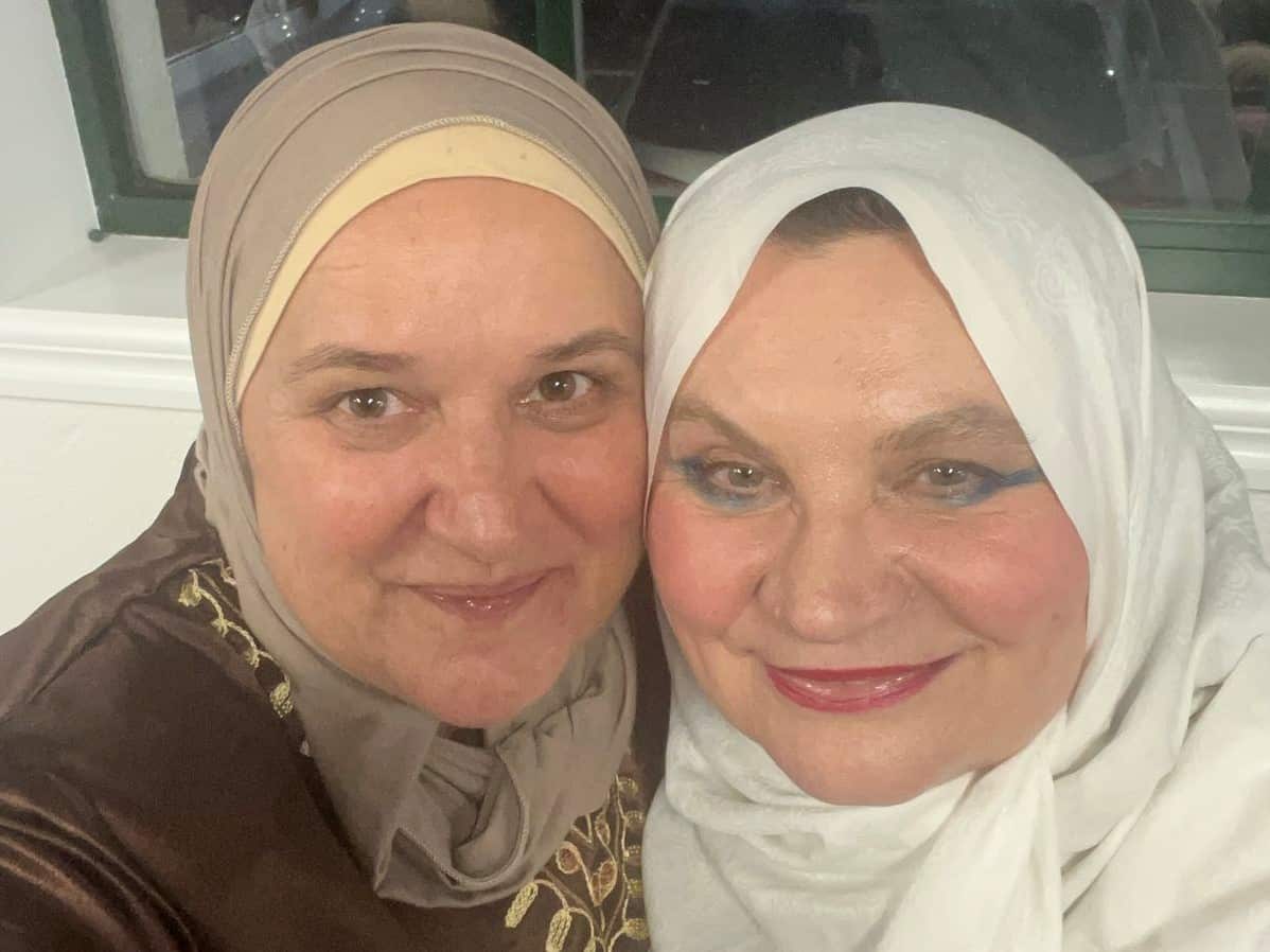 Senada Ekic i Aisa Hadziahmetovic, ABIC Deer Park, Melbourne, Lejletul- Kadr (2).jpg