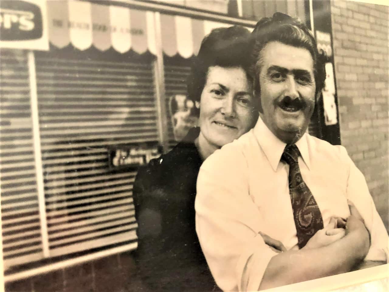 Ο Ηλίας Λαμπρόπουλος με την σύντροφο της ζωής του, Λουίζα 