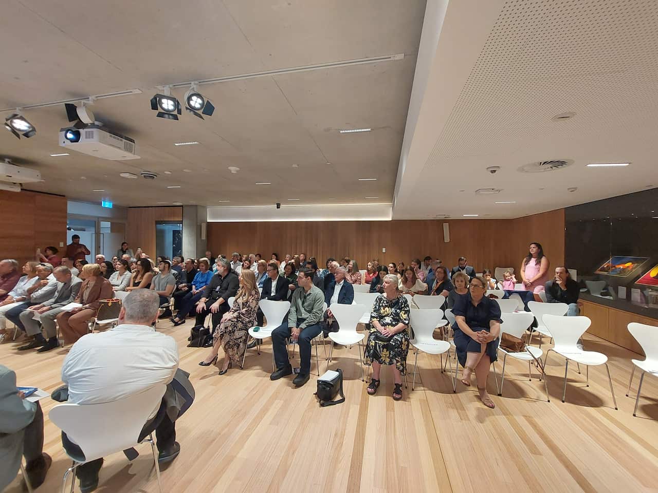 Πανεπιτήμιο Σύδνευ άποψη ακροατηρίου SBS Greek.jpg