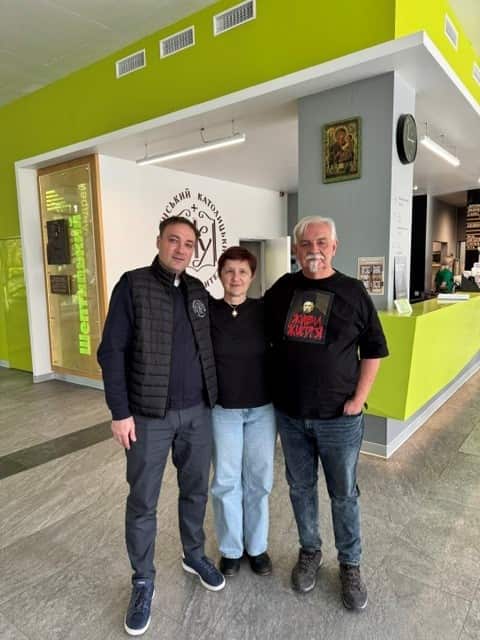 Nazar Danylkiv, Director from the UCU of School of Ukrainian Language and Culture, Roma and Rostyslav Becker in Lviv..jpg