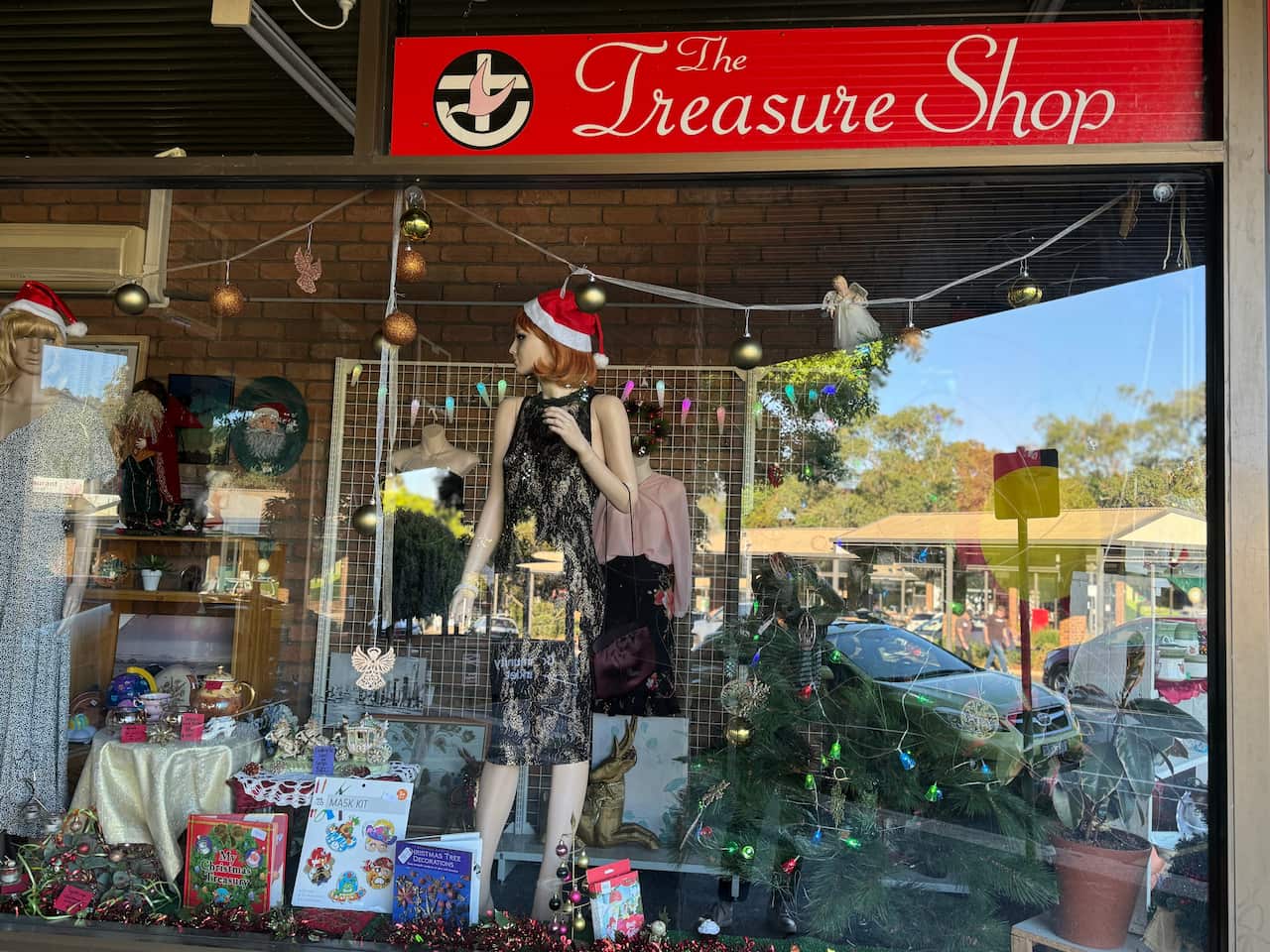 opshop front lanscape.jpg