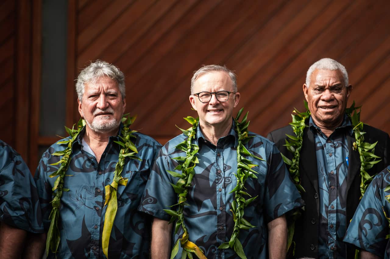 Anthony Albanese meeting Pacific leaders.