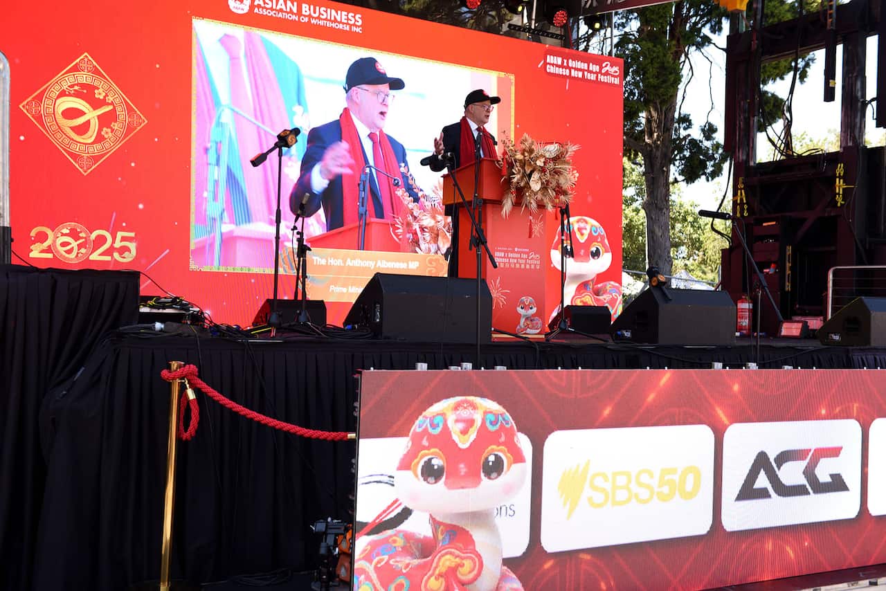 Photographer Aaron Wan Box Hill LNY 1st Feb.jpg