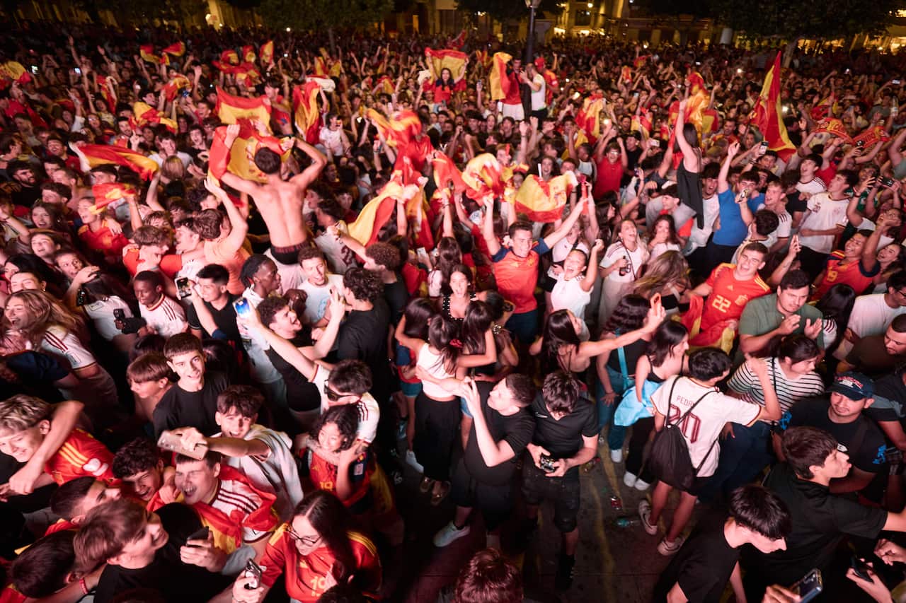 *fans Of The Spanish National Team In Pamplona During The 2026 World Cup Final*
