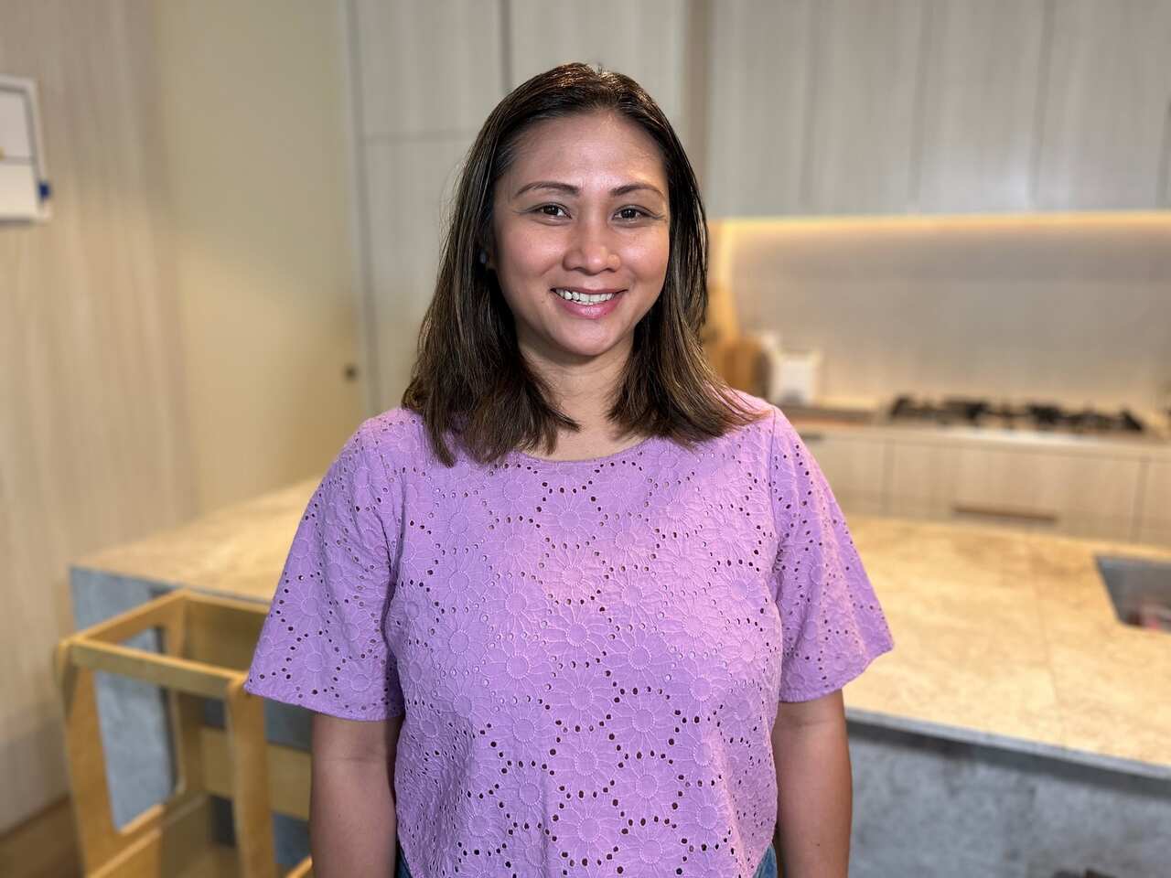 Janeca Gross sends part of her salary back to family in the Philippines (SBS) 2.jpg