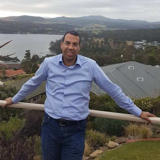 Veterinarian Yasser Mustafa.JPG