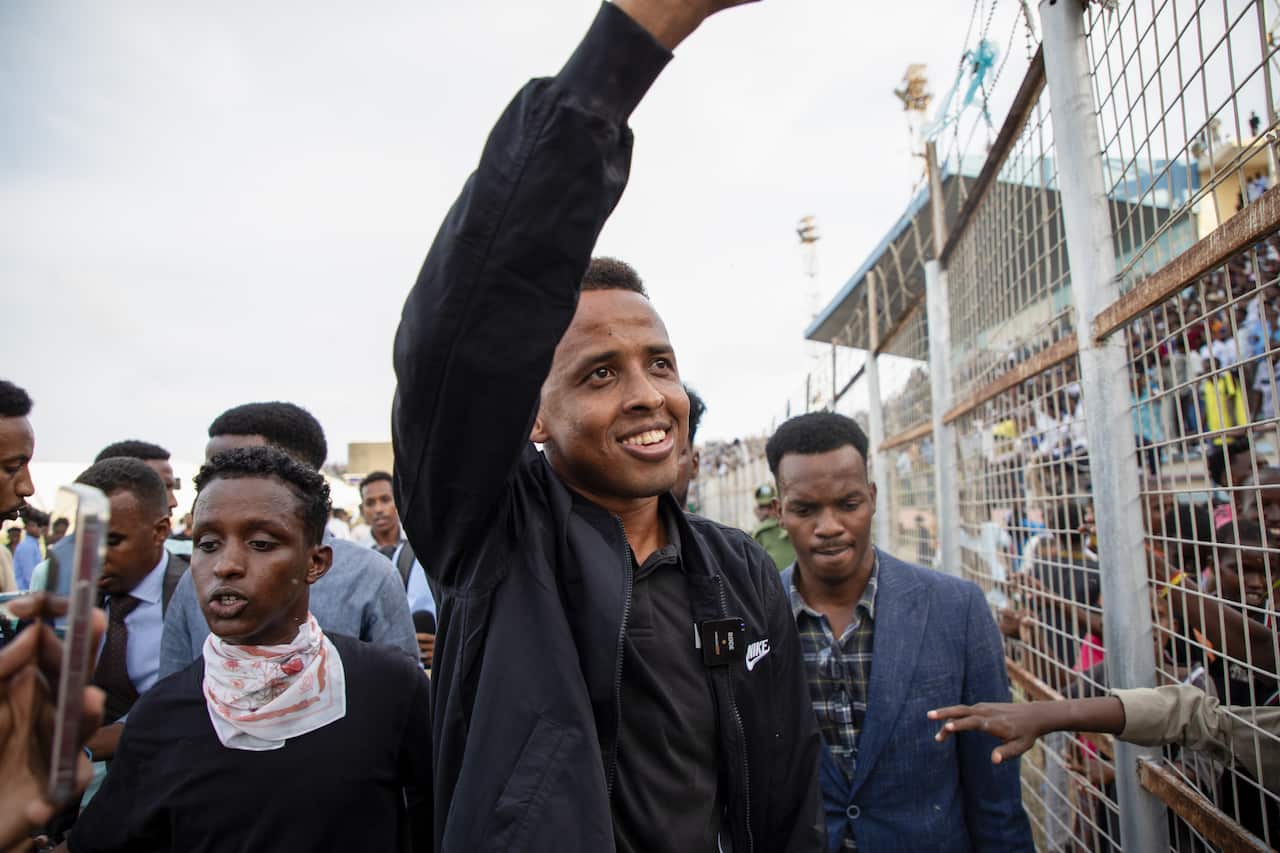 Somali referee Artan greeted by fans after being denied US entry for World Cup