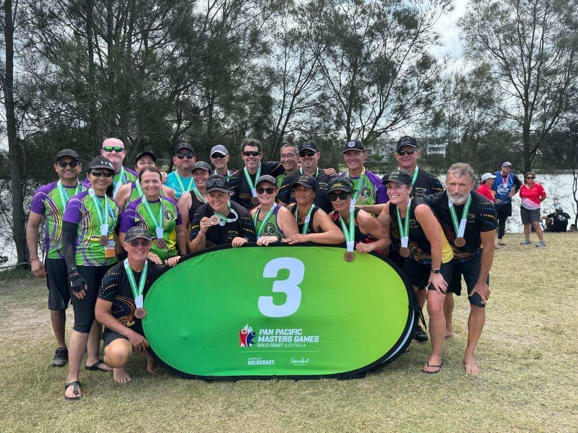 RUOXI with his team members.jpeg