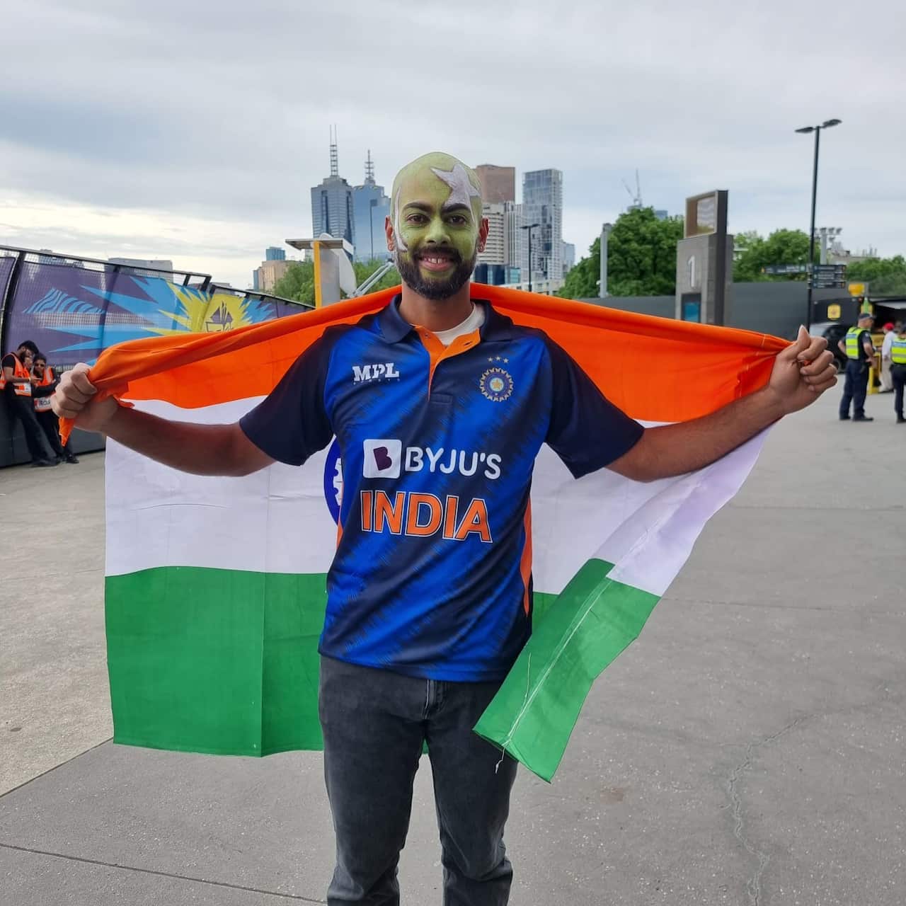 indian supporter at mcg.jpg