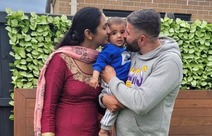 Manpreet Brar with his family.jpeg