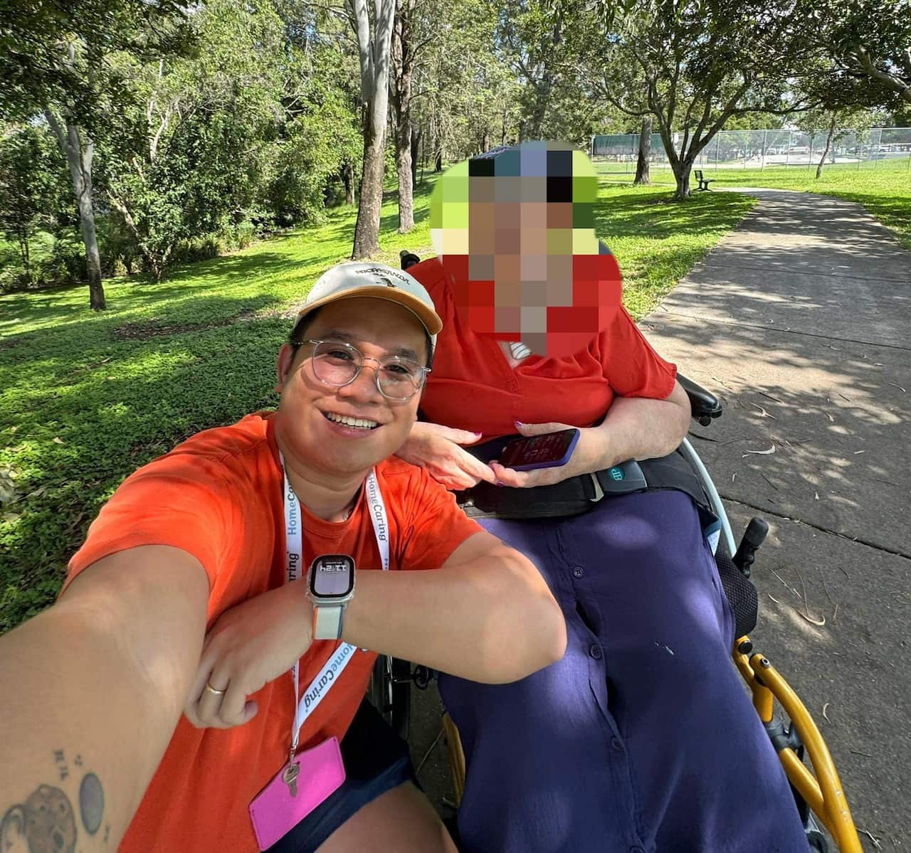 Angel Icuspit with his client in Australia.JPG