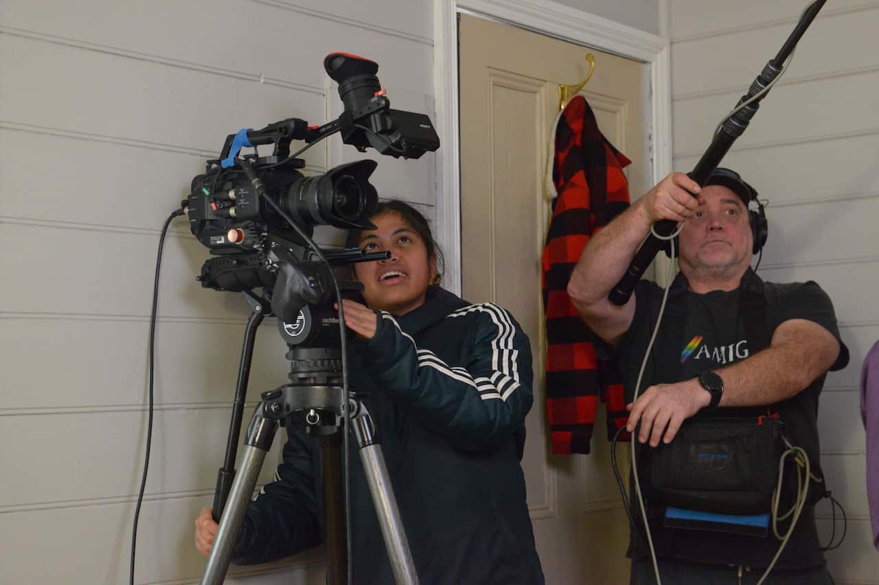 Iha fatin produsaun filme abu-abu nian