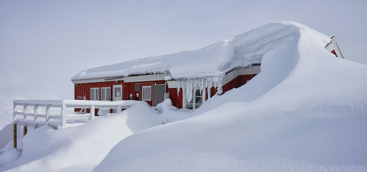 the-red-house-eastgreenland-ueberuns-team-014.jpg